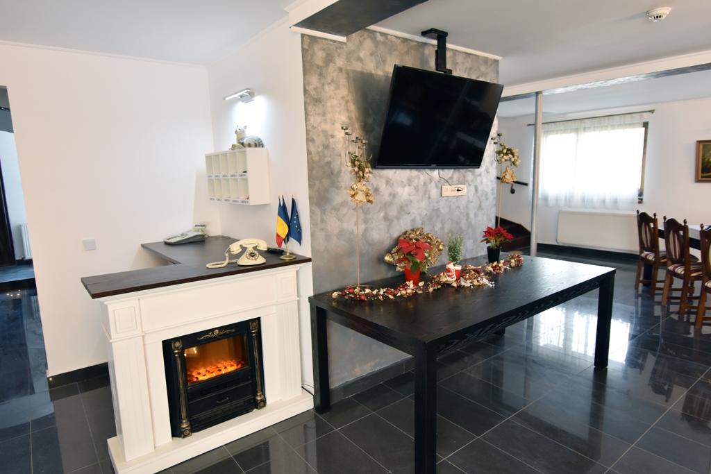 Pensiunea Casa Elena Agnita Экстерьер фото